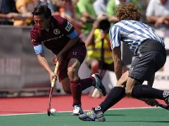 ...doch der UHC hngte sich rein. Hier Kai Gremnitz. Foto: Frank Uijlenbroek/EHL