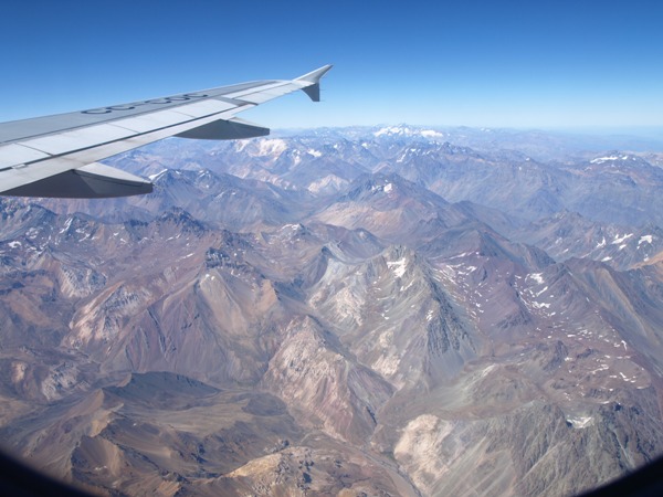 Blick aus dem Flugzeug auf die Anden. Foto: Gassert